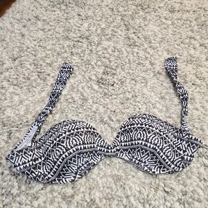 Black and White Patterned Bikini Top